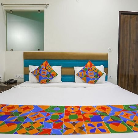Fabhotel Sm Palace Chinhat Buitenkant foto