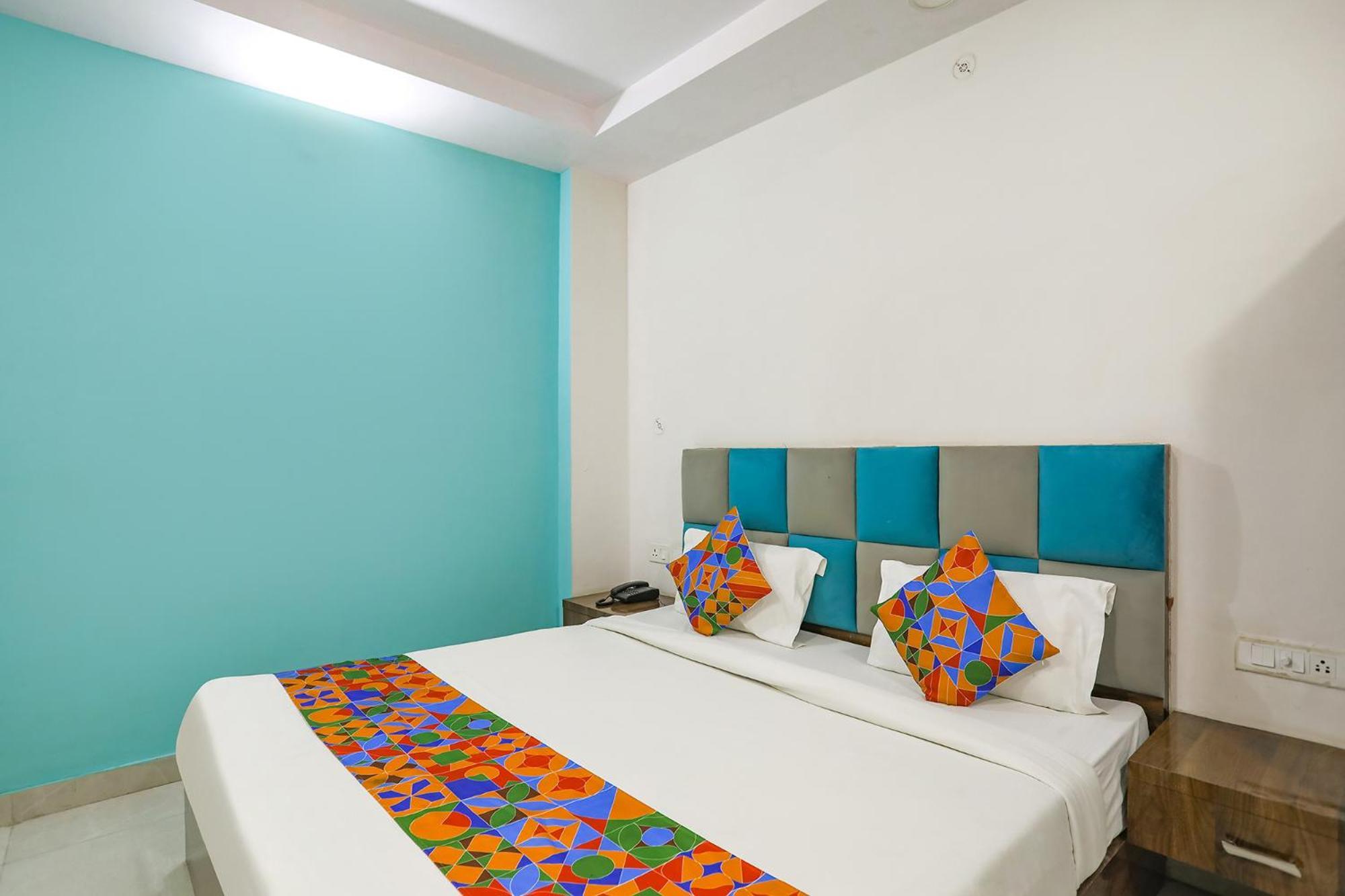 Fabhotel Sm Palace Chinhat Buitenkant foto