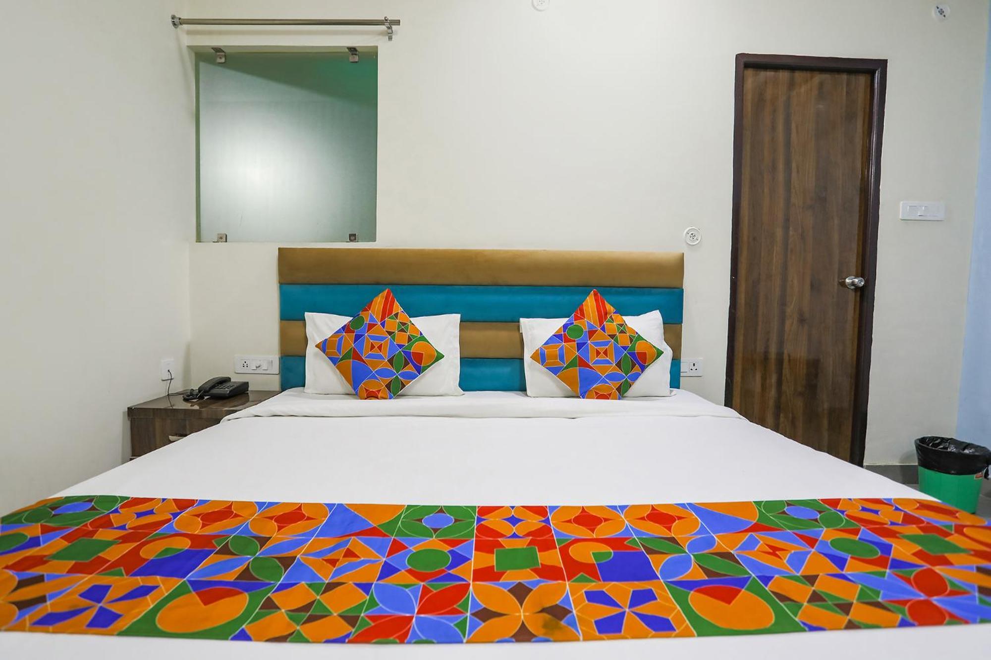 Fabhotel Sm Palace Chinhat Buitenkant foto