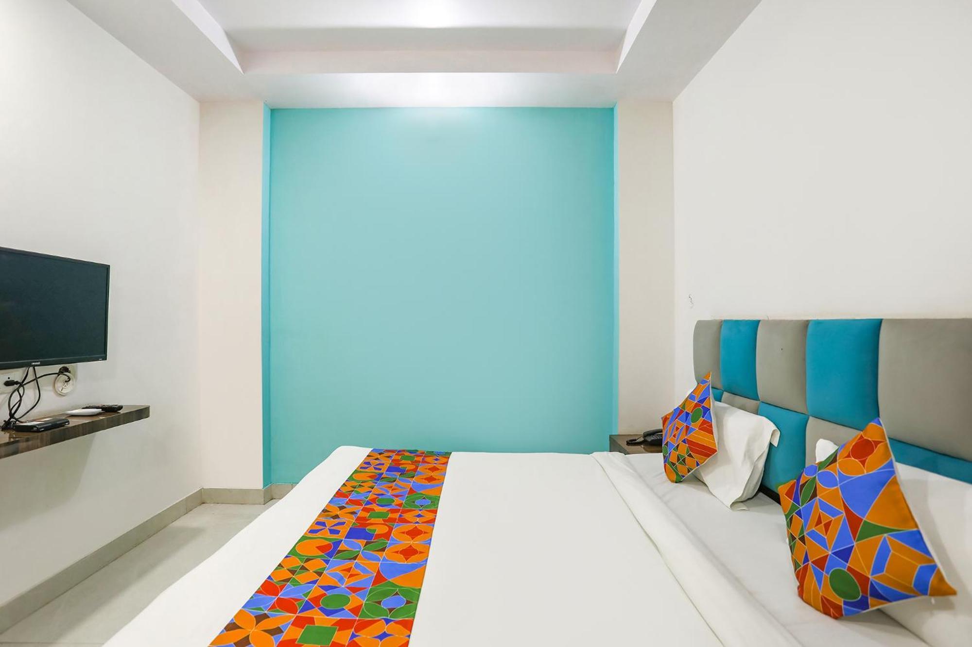 Fabhotel Sm Palace Chinhat Buitenkant foto